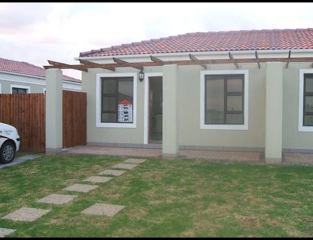 2 BEDROOM TOWNHOUSE FOR SALE IN HAGLEY